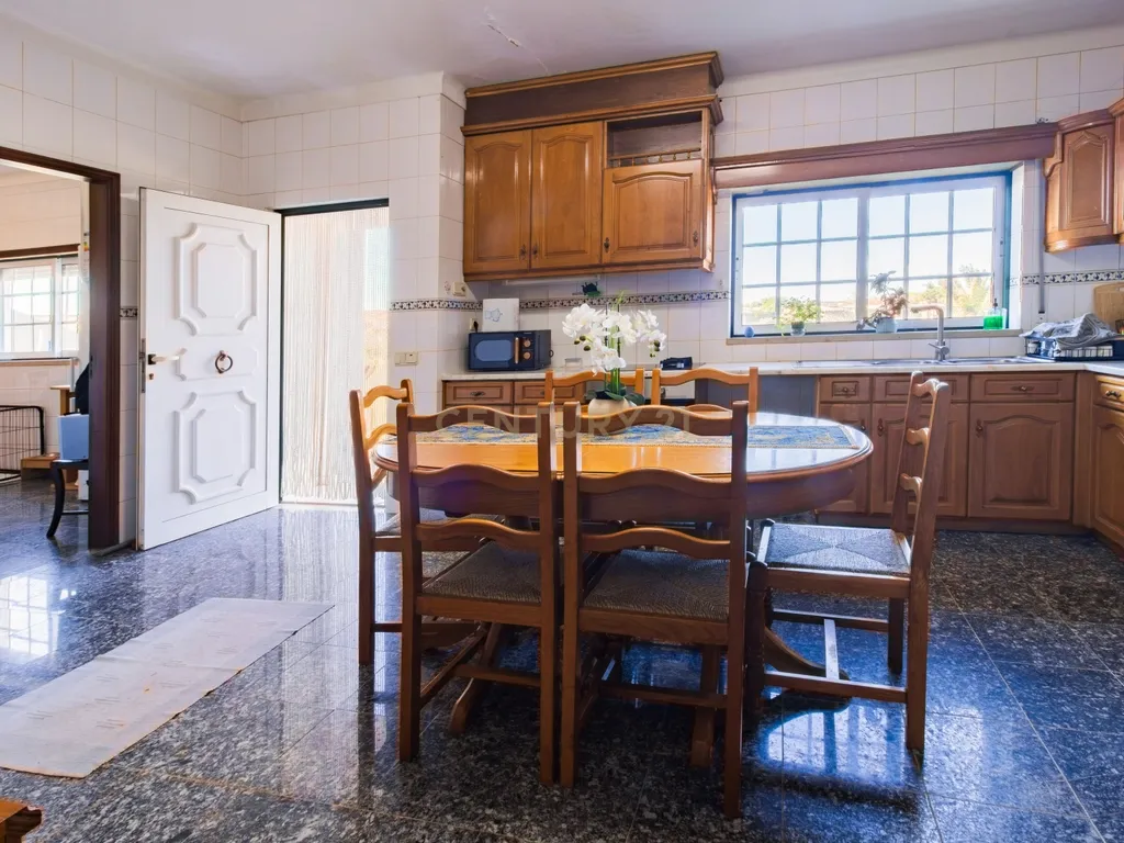 Moradia T5 com terreno - Image 35