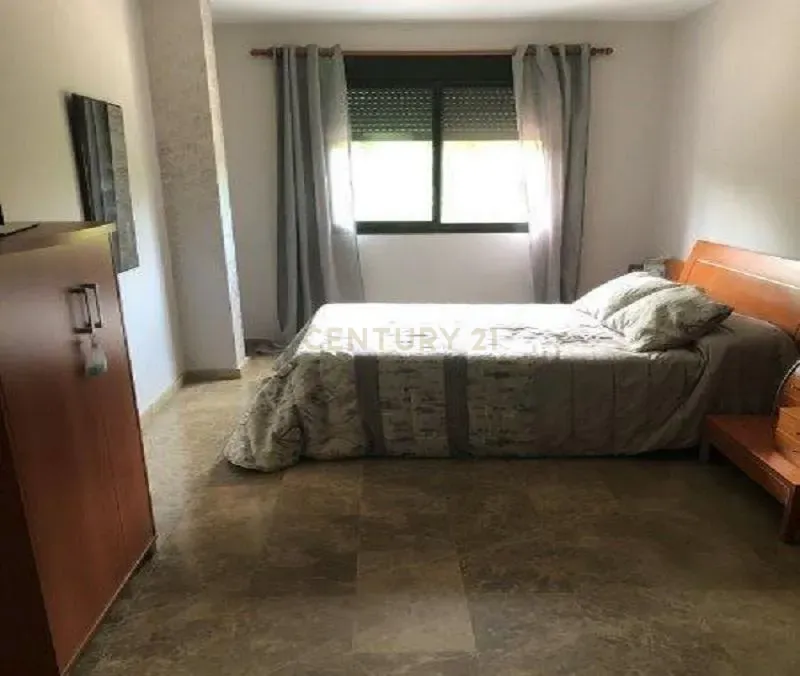Apartamento de 3 quartos em Valência com comodidades de luxo - Image 9