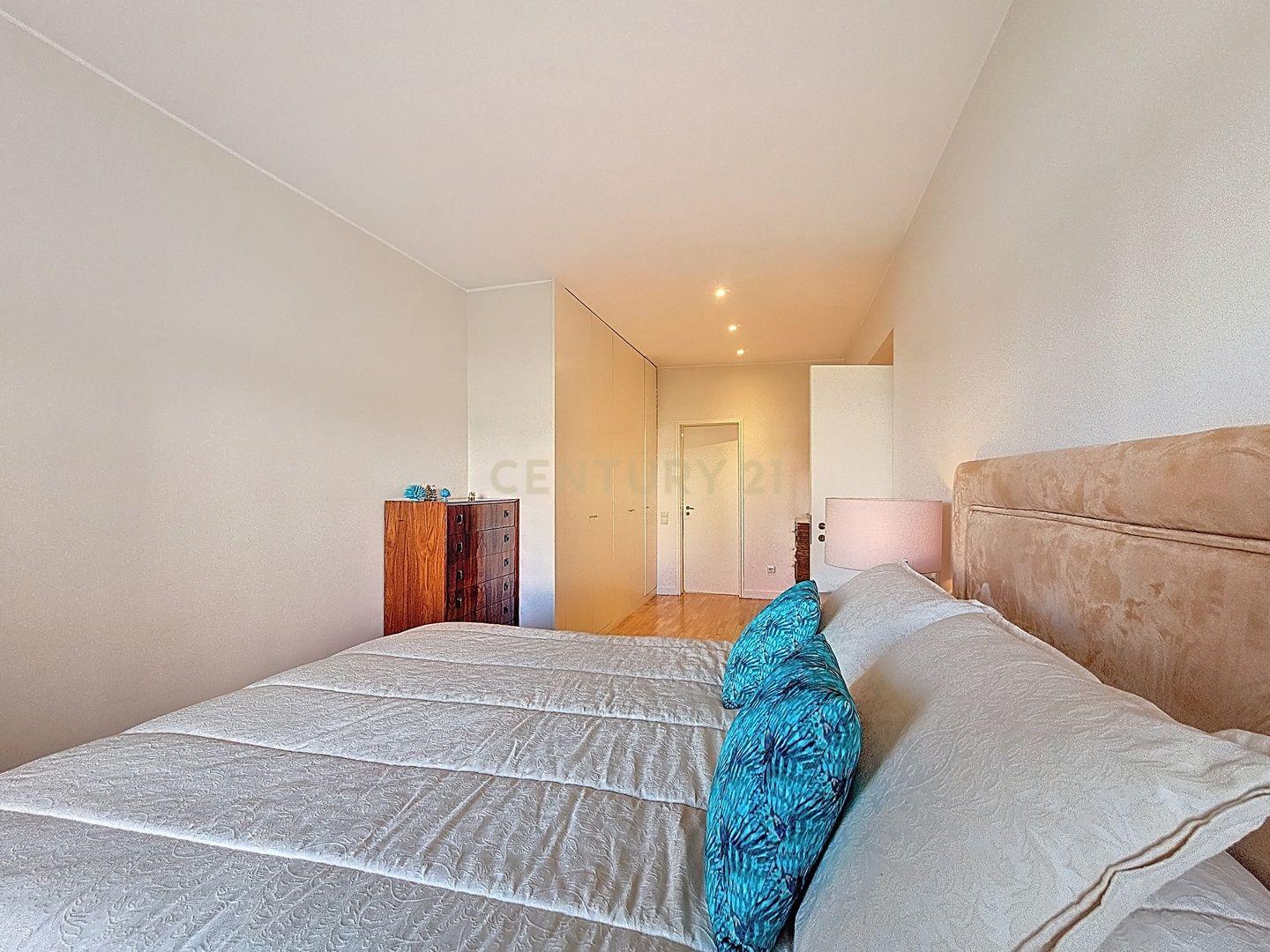 Luminoso Apartamento T2 com Vista para o Rio Douro - Image 18