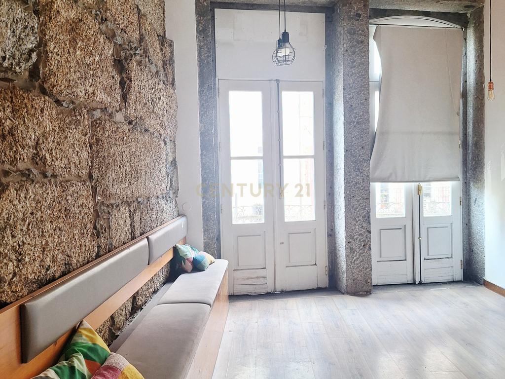 Prédio em Propriedade Horizontal no Coração do Centro Histórico de Braga - Image 12