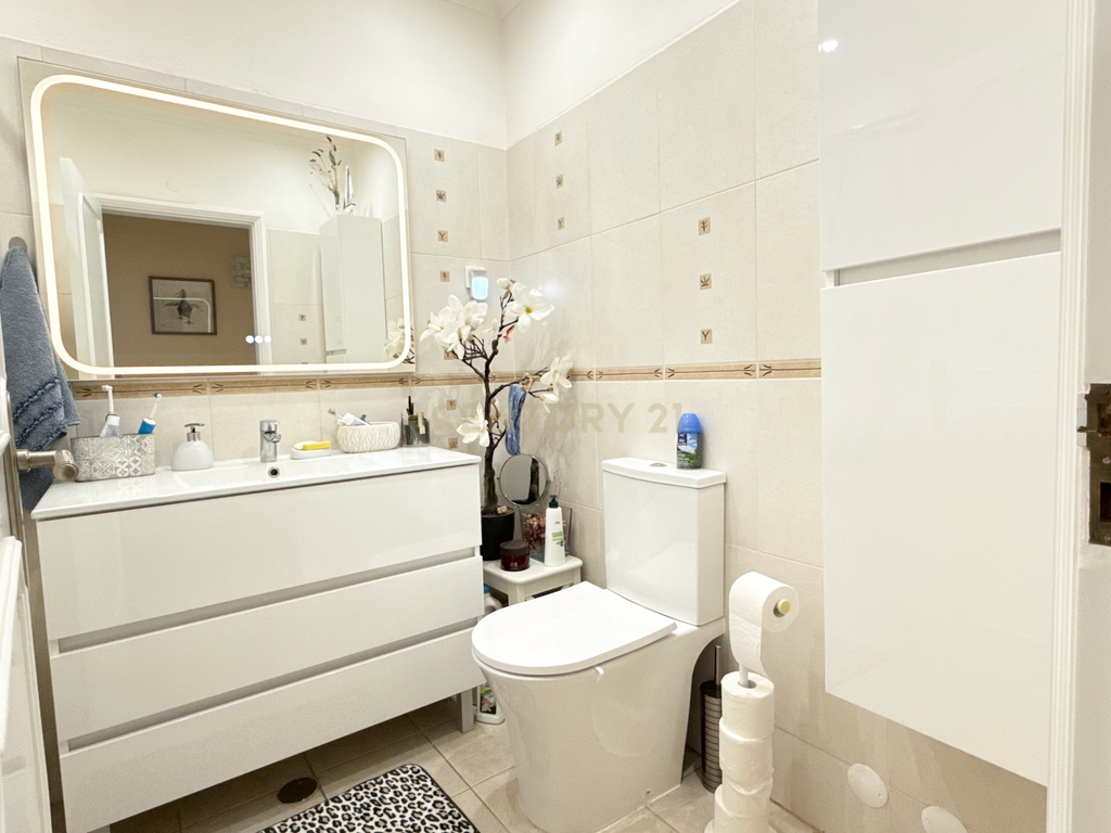 Apartamento Renovado em Porches, Lagoa - 1 Quarto com Vista - Image 10
