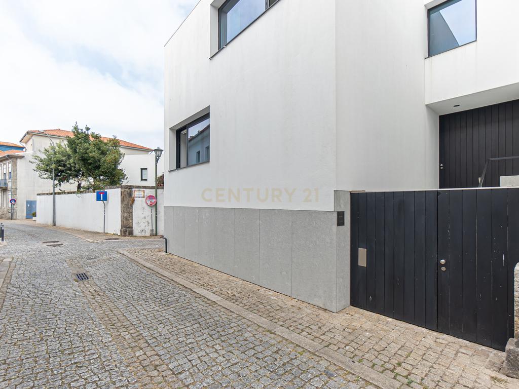 Apartamento T2 com 149 m2 - Centro Histórico de Matosinhos - Image 42