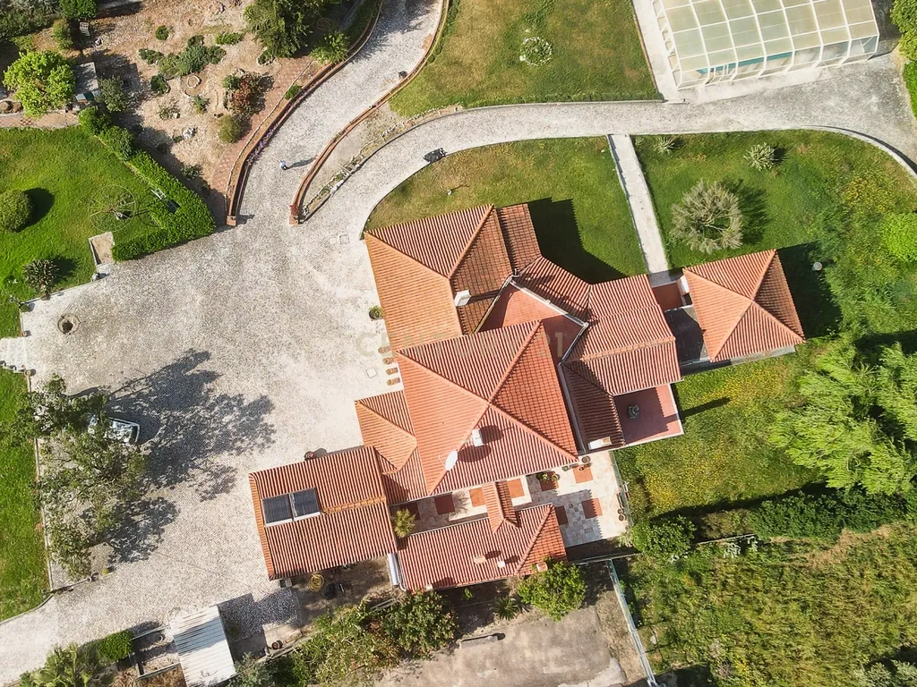 Moradia de sonho com Piscina, 7 Divisões e com Terreno 8461 m2 – Excelente Localização, a 40 minutos de Lisboa ! - Image 41