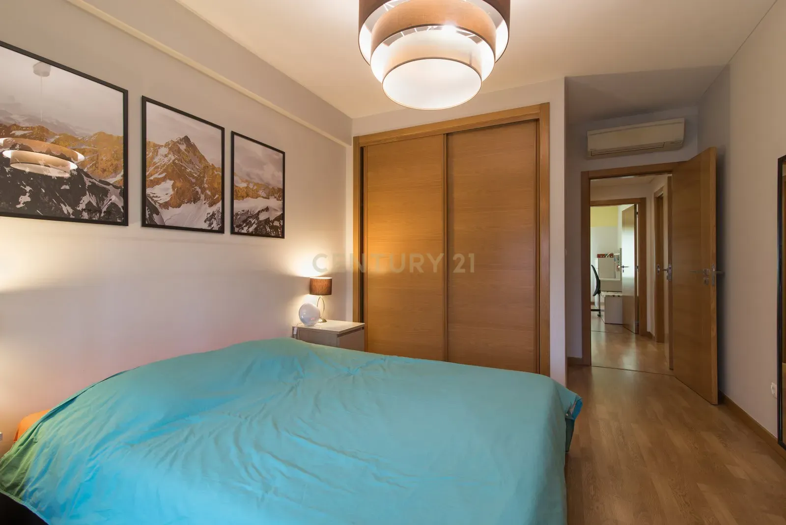 T2 com Garagem | 450 m do Metro - Image 13