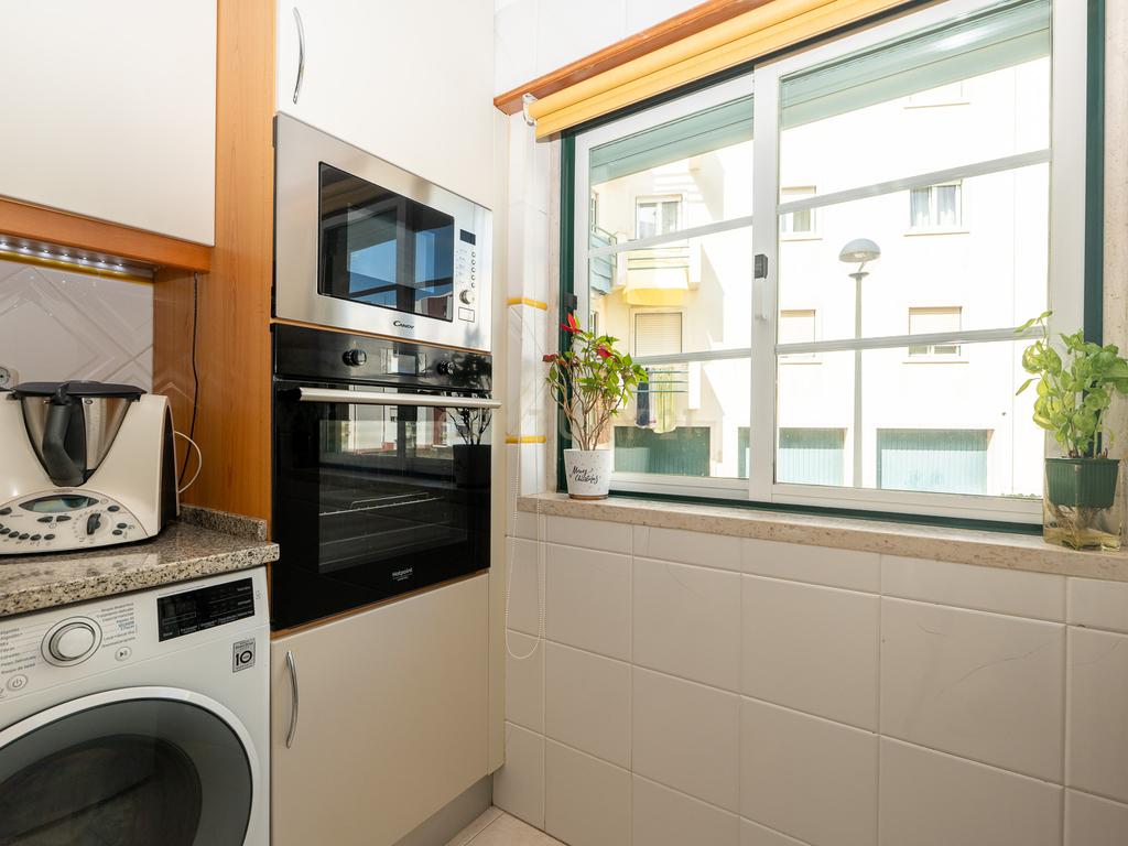 ** ESPECTACULAR APARTAMENTO NO CENTRO DE MAFRA, COM PARQUEAMENTO ** - Image 20