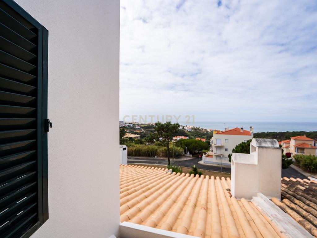 Moradia T3 com vista mar e piscina, na Ericeira - Image 44