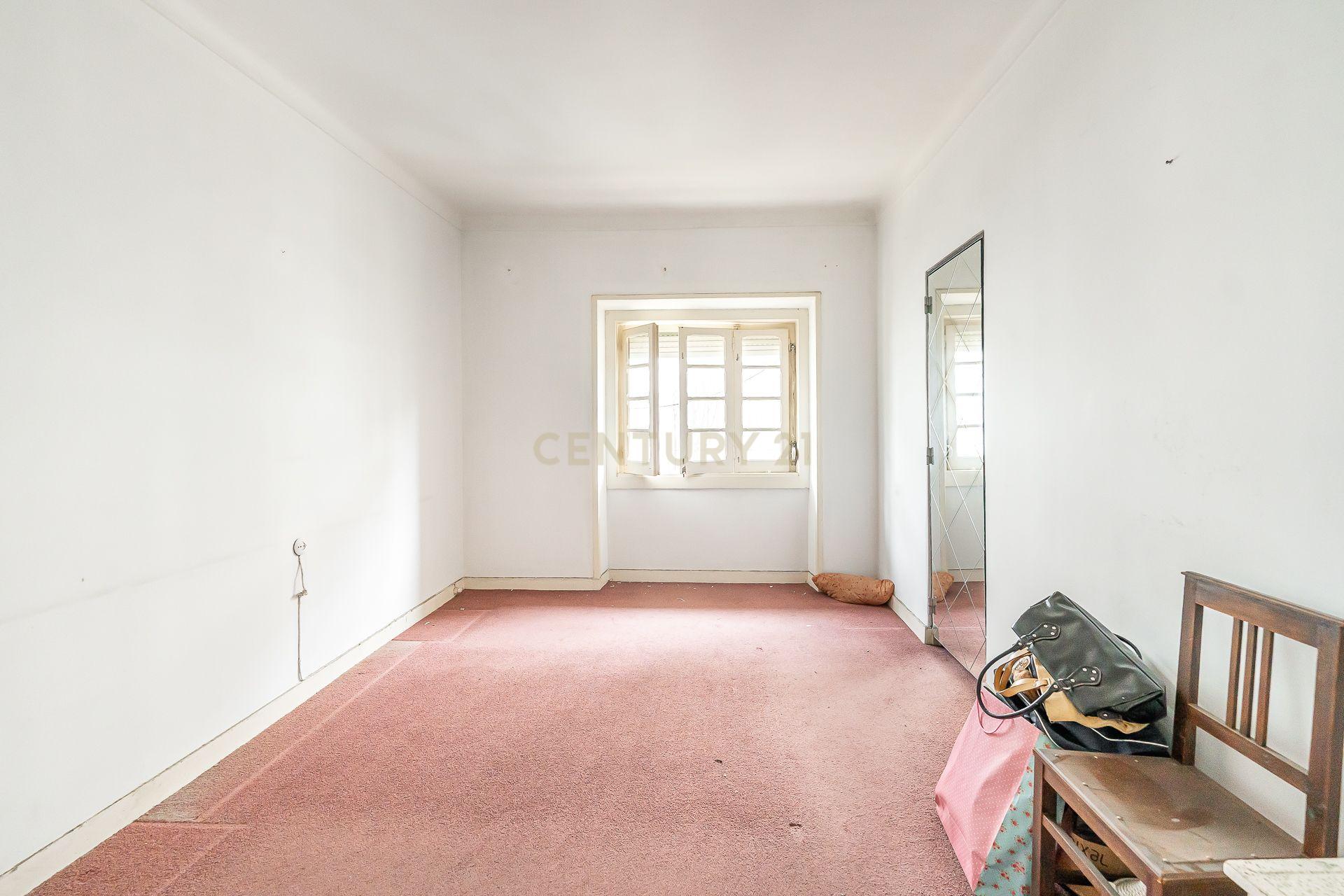 Fotografia 7 de Prédio em Almada | Excelente Oportunidade de Investimento