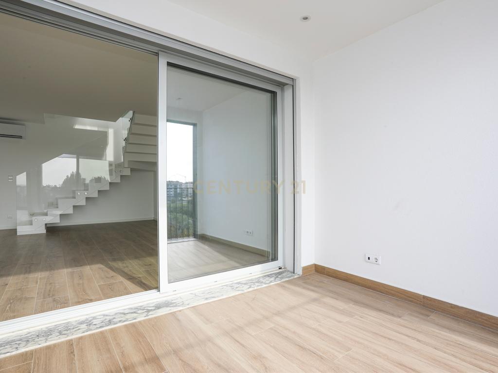 🏡 Empreendimento Zeus — Modernidade e Sustentabilidade no Montijo - Image 48