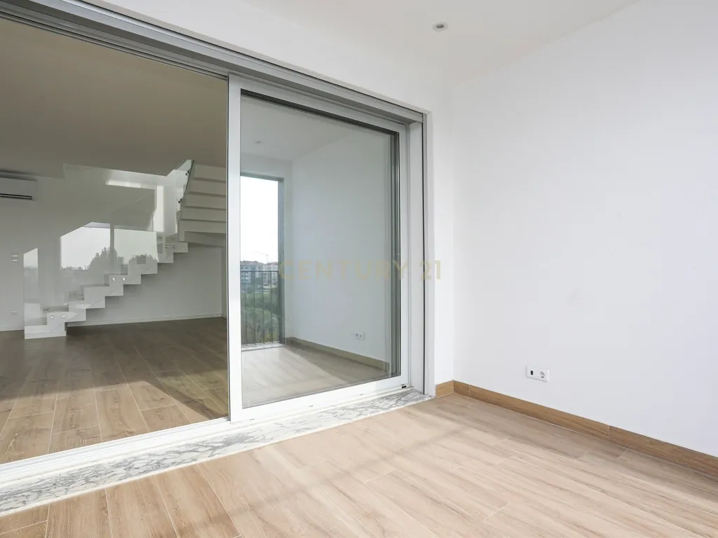 🏡 Empreendimento Zeus — Modernidade e Sustentabilidade no Montijo - Image 48
