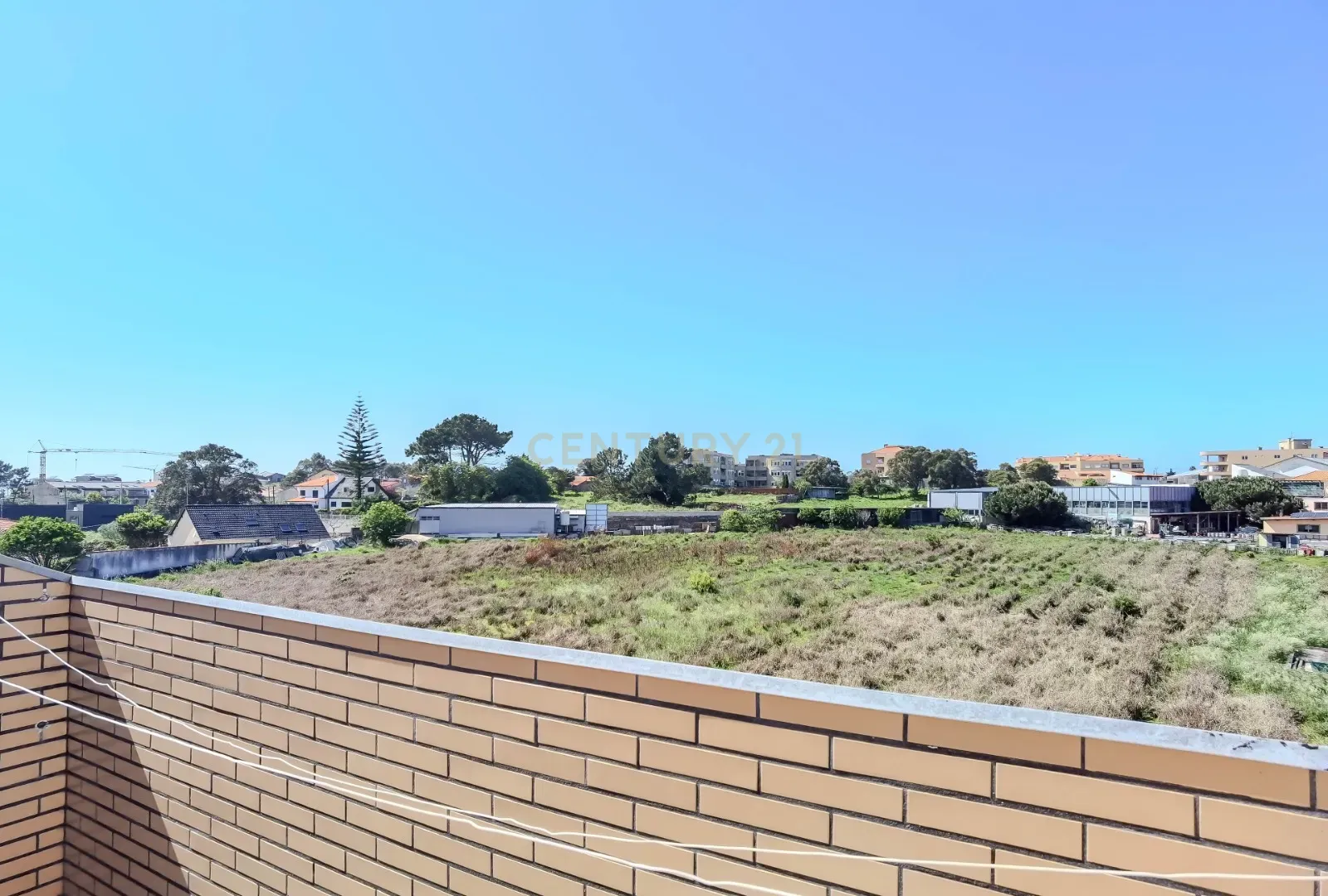 T3 Duplex com Varanda, Terraço e Garagem Box – Canidelo, a 5 min da Praia - Image 37