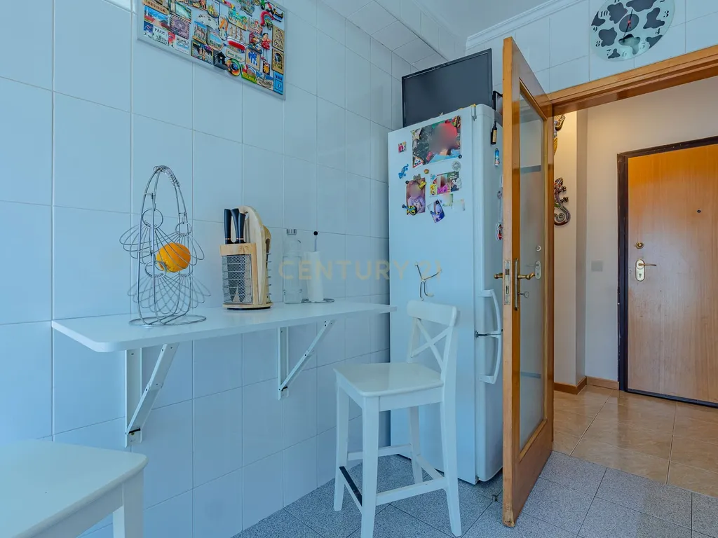 Apartamento T2 com terraço panorâmico – Rio Tinto - Image 13