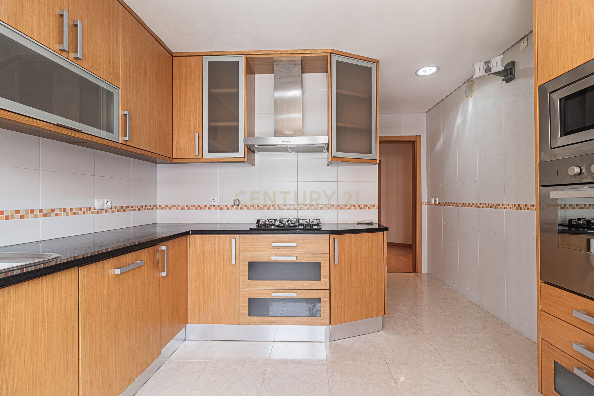Fotografia 7 de Excelente Apartamento T2 nas Colinas do Cruzeiro- Odivelas