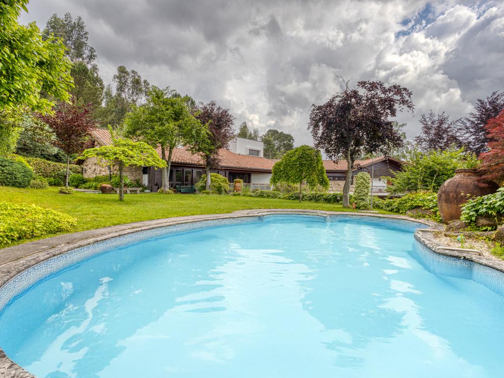 Herdade em Moreira de Cónegos – Moradia com 4 Frentes com Piscina 6 Hectares de terreno ideal para Organização de eventos, Alojamento local , boutique hotel etc - Image 11