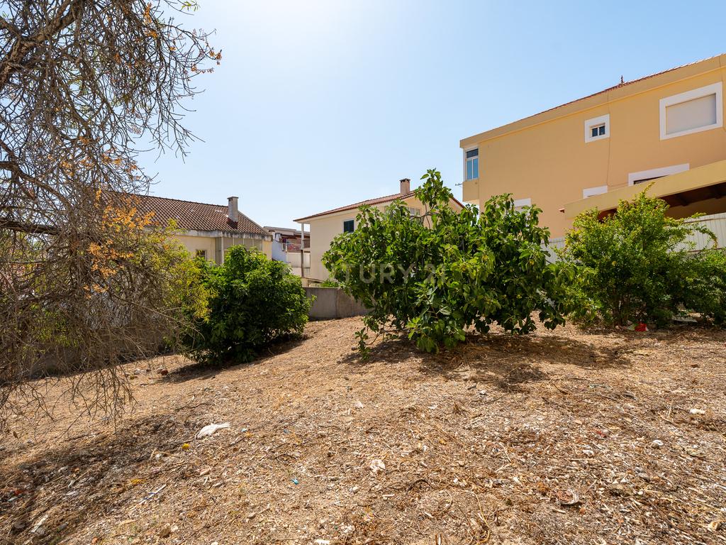 **ESPECTACULAR TERRENO EM LOURES** - Image 7