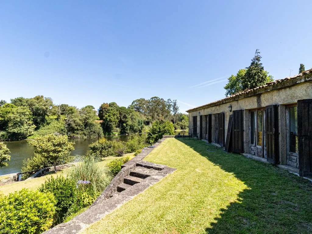 Casa das Azenhas – Charme e Exclusividade à Beira do Rio Cávado - Image 33