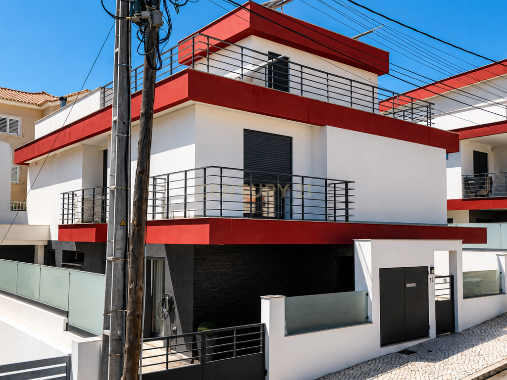 Moradia de Luxo T4 Bairro da Primavera - com Rooftop, Piscina Aquecida e Painéis Fotovoltaicos em Santa Iria da Azóia - Image 58