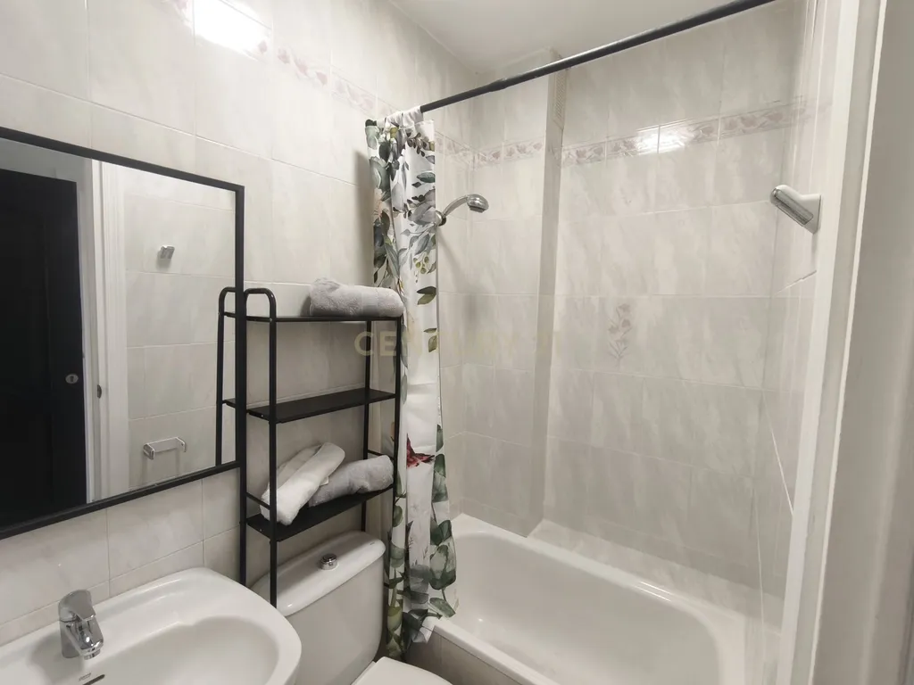 Apartamento Térreo de Esquina com 3 Quartos Totalmente Remodelado em El Boquetillo – Fuengirola - Image 32