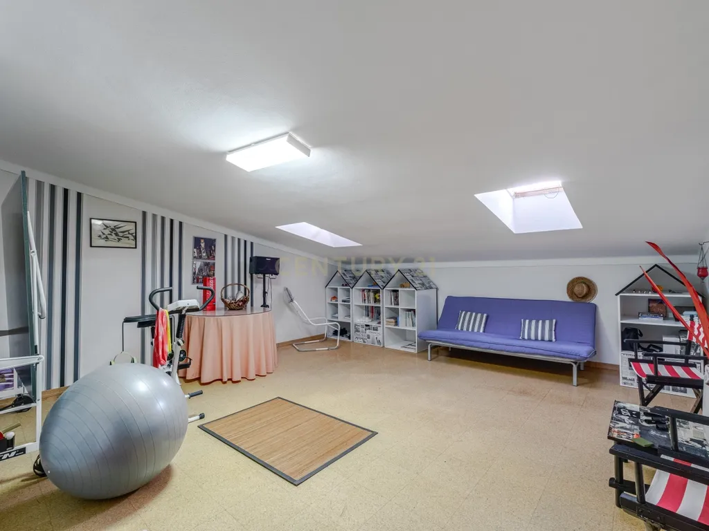 Há casas que se visitam… e há casas que se sentem. Esta é, sem dúvida, uma delas. - Image 30