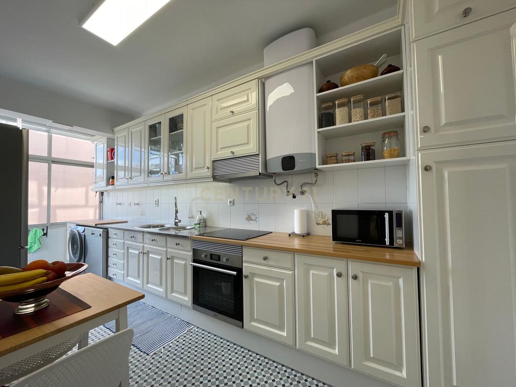 apartamento T2  situado numa das zonas mais privilegiadas de Almada - Image 6