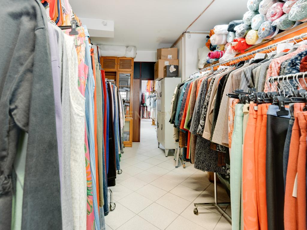 Espaços comerciais para venda em Vila Nova de Gaia - Image 35