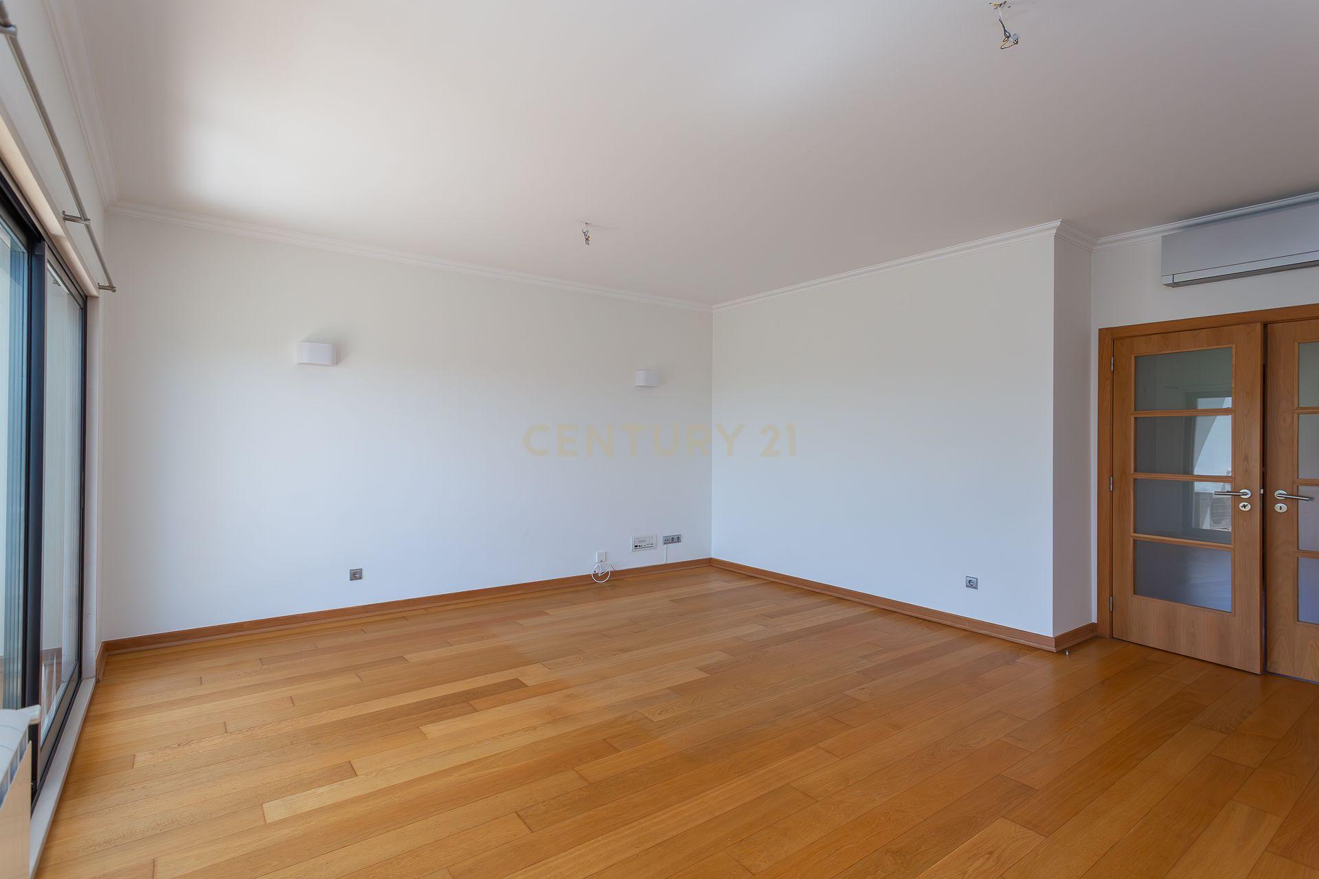 Fantástico Apartamento T2 em Alcabideche - Image 7