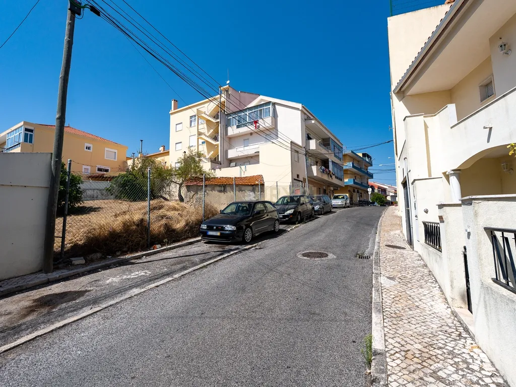**ESPECTACULAR TERRENO EM LOURES** - Image 18