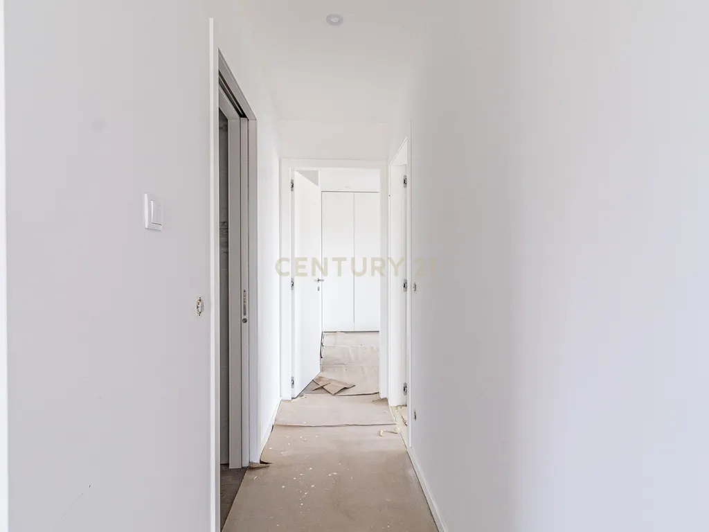 Apartamento T0 – Fração H em Viana do Castelo Roy Rock Saint Sebastian Place New - Image 56