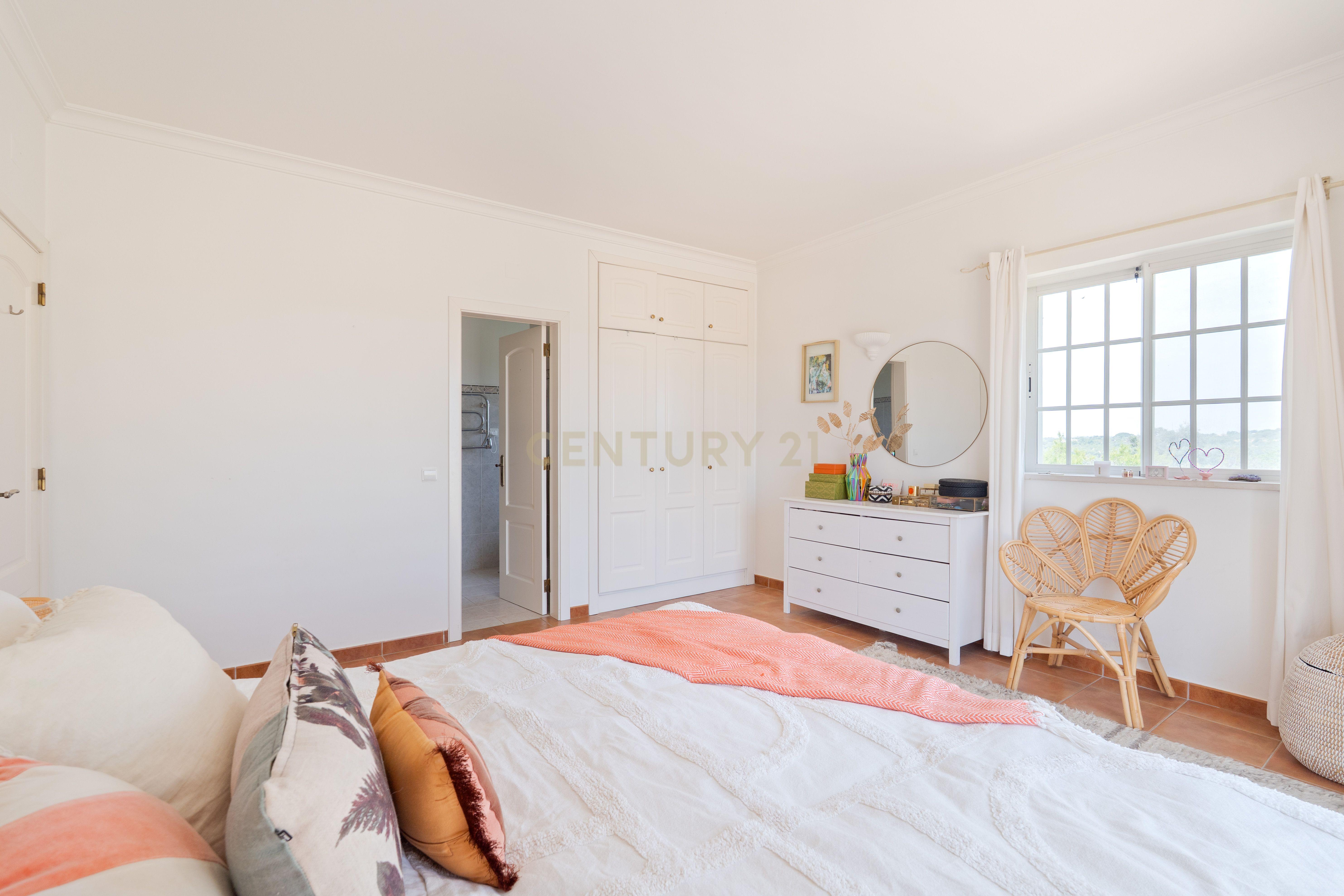 Casa de Luxo em Albufeira com Vista Panorâmica e Piscina - Image 25