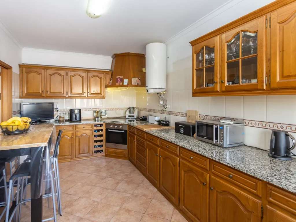 Moradia T5 em Foros de Amora - Image 16