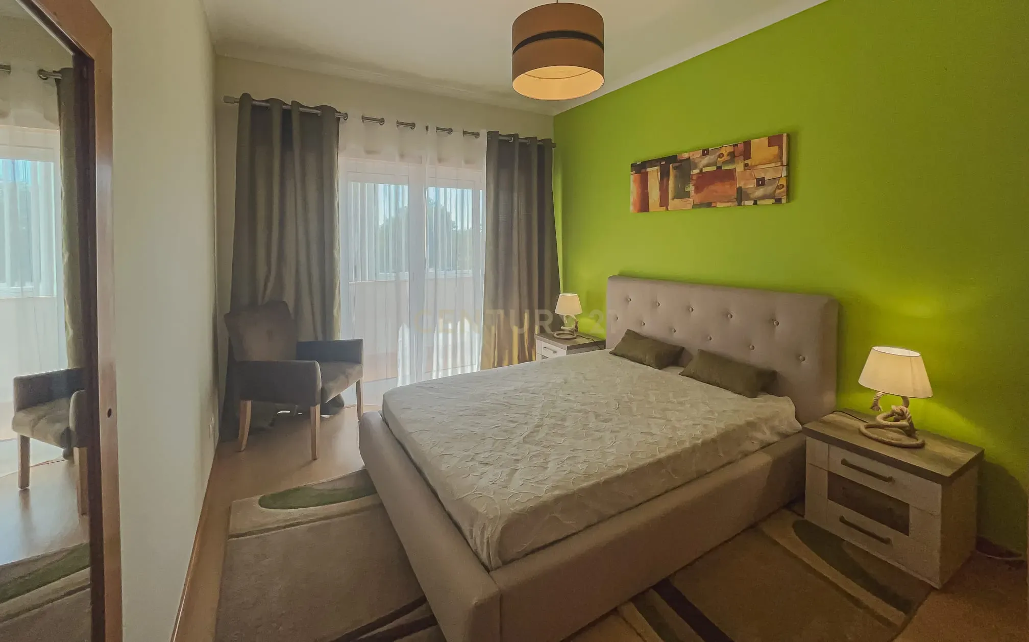 Fotografia 6 de Apartamento T2 com Excelentes Áreas e Varanda Ampla na Quinta dos Arcos, Armação de Pera