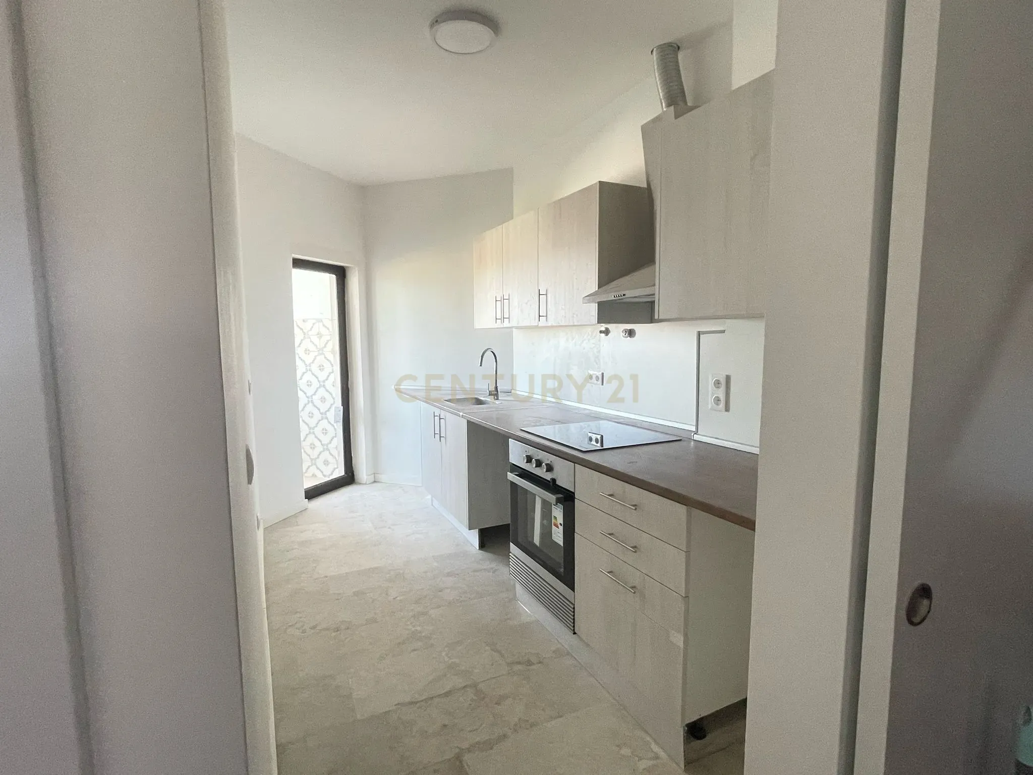 Excelente Apartamento T2 na Covilhã - Image 7