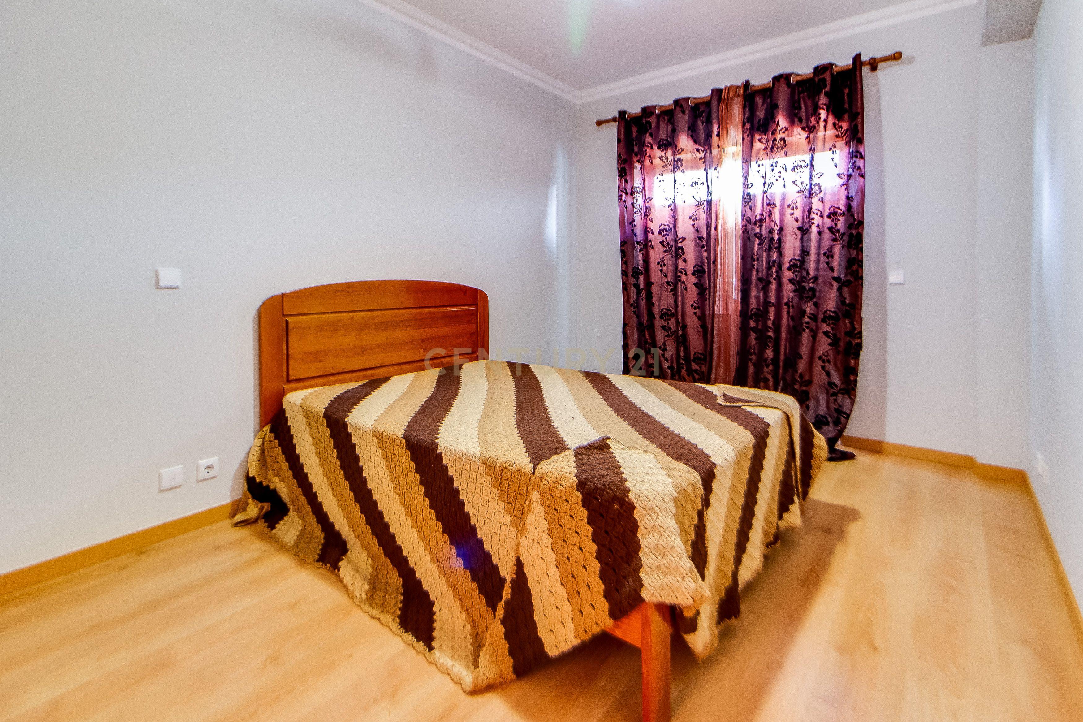 Apartamento T3 – Localização Privilegiada em Leiria - Image 5