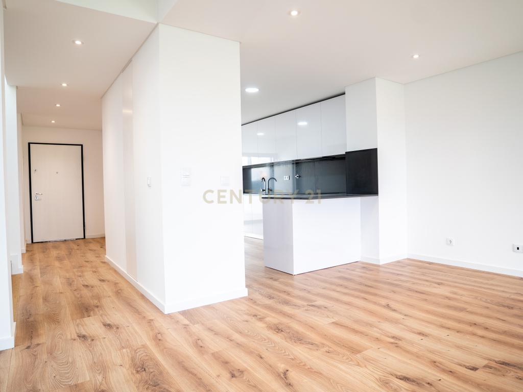 Moradia T4 – Empreendimento Sky City -  Serra de Carnaxide - Image 10
