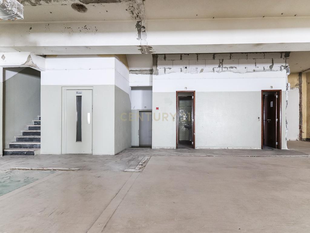 Serviços ou Habitação na Estefânia - Image 13