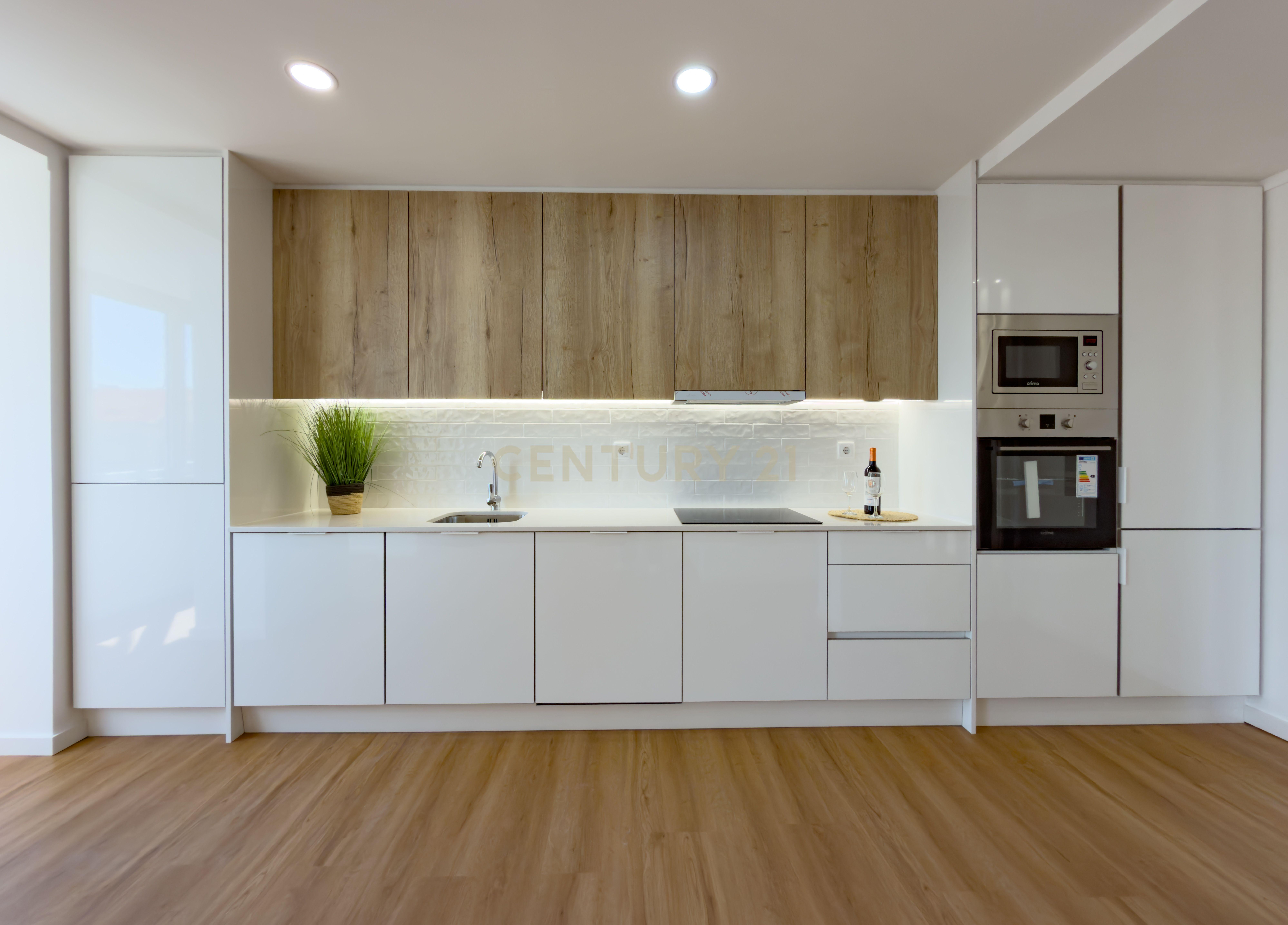 Fotografia 2 de Apartamento 3 assoalhadas, remodelado com acabamentos de charme, situado no Feijó