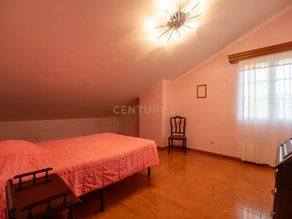 Moradia T4 na Ribeira Seca — Localização Privilegiada na Ribeira Grande - Image 27
