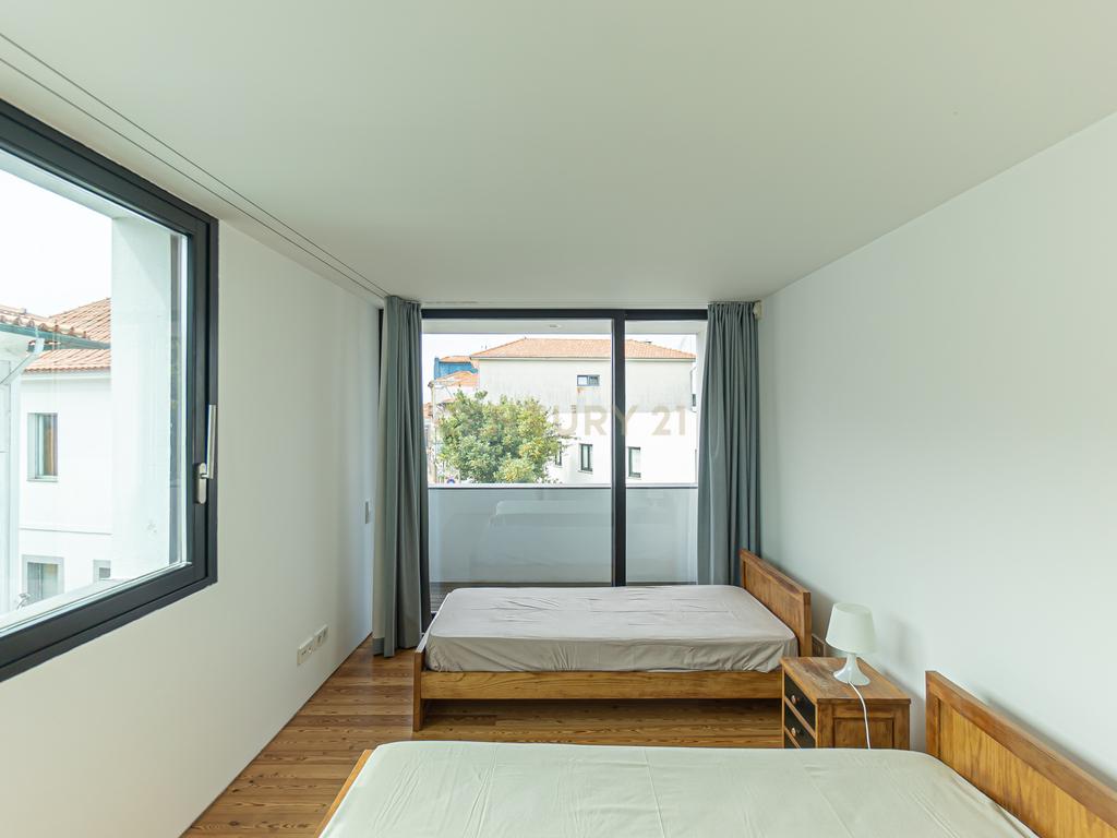 Apartamento T2 com 149 m2 - Centro Histórico de Matosinhos - Image 27