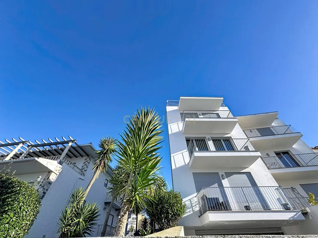 Penthouse T2 com Terraço e Piscina Privativa – Sítio da Nazaré - Image 8