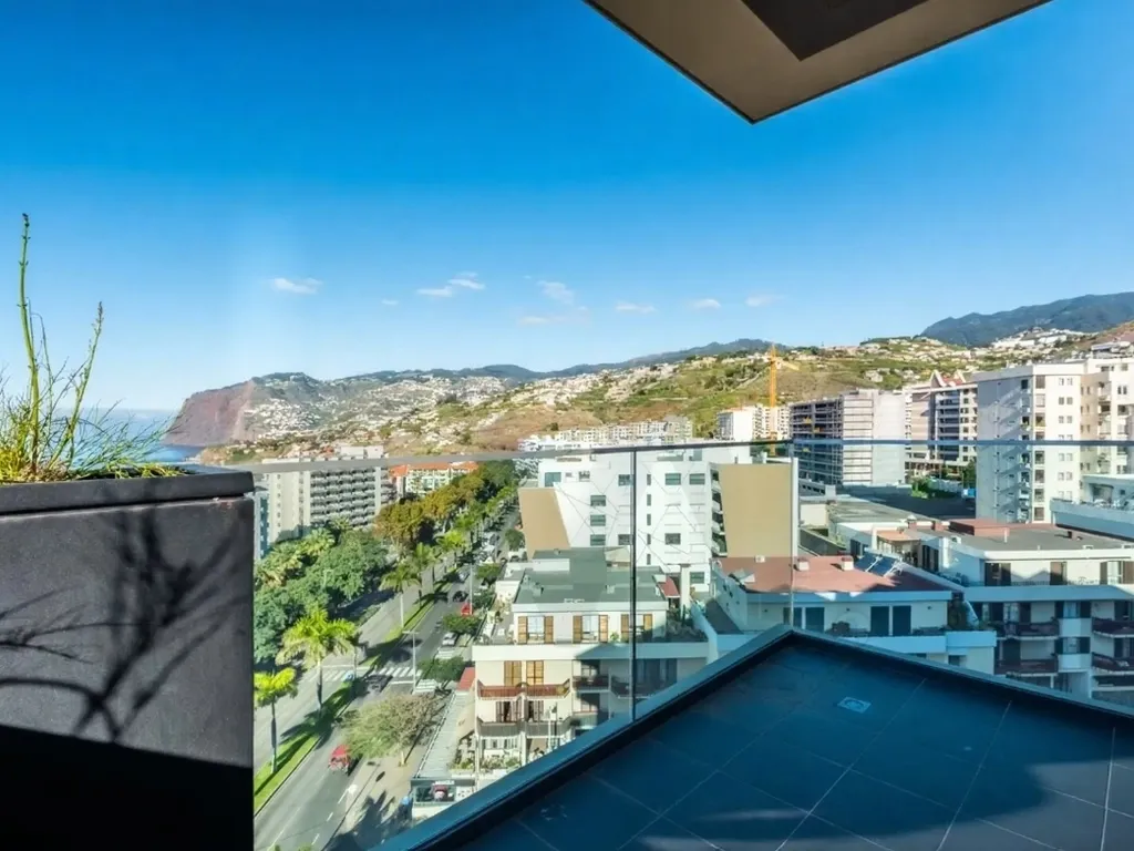 Apartamento T3 Exclusivo com terraço Privativo, Varino 7 ,Funchal - Image 11