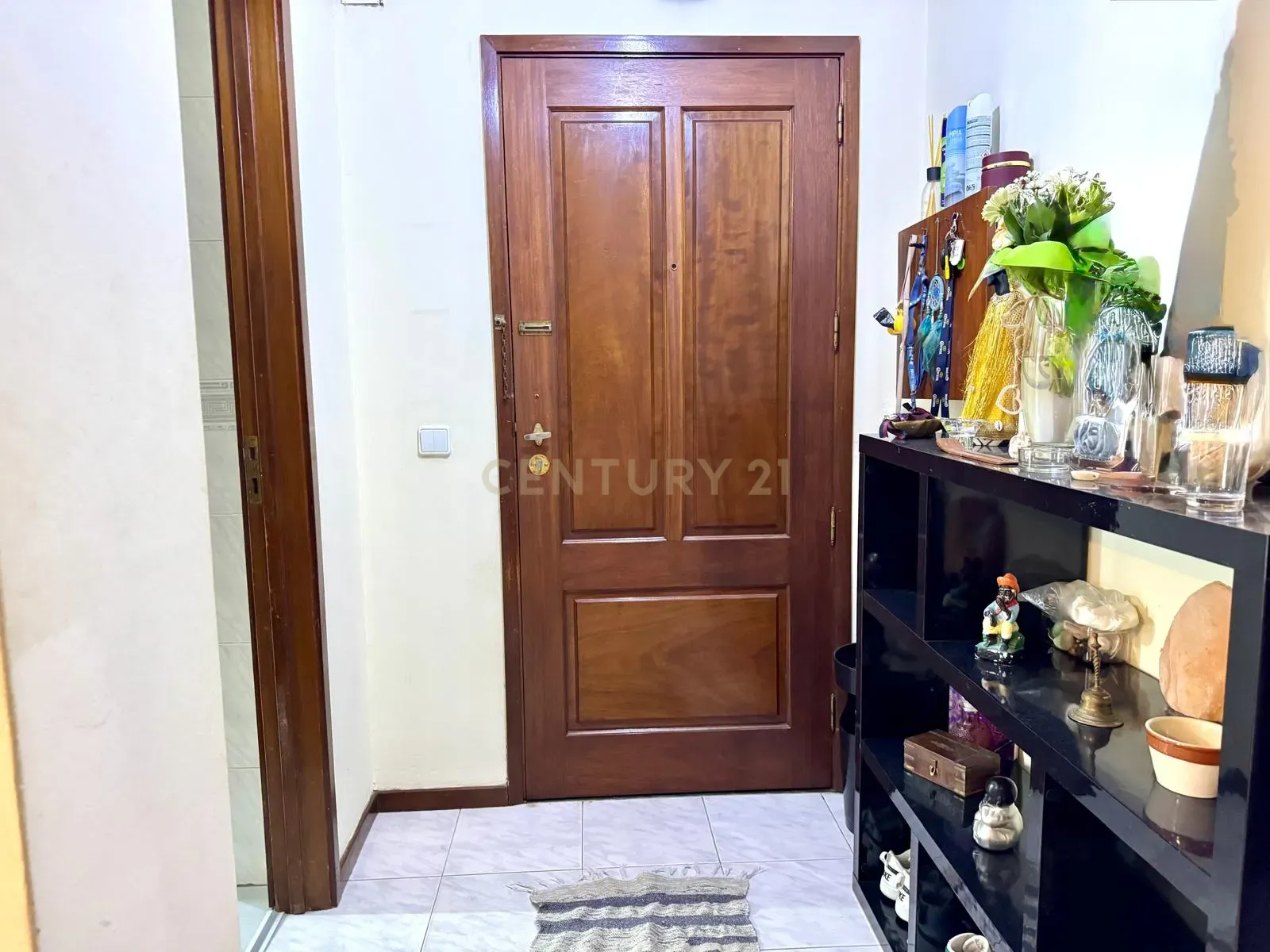 T3 com lugar de garagem ao Hospital Santos Silva/Monte da Virgem - Image 14