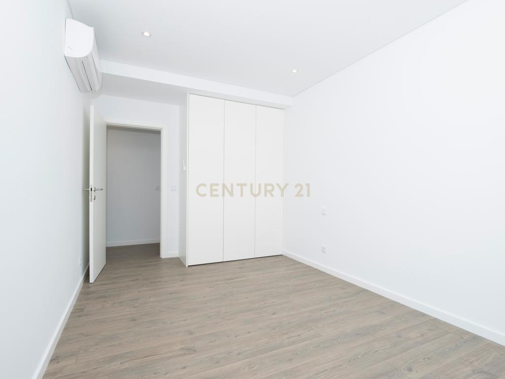 Magnífico apartamento T2 completamente novo a estrear - Image 14