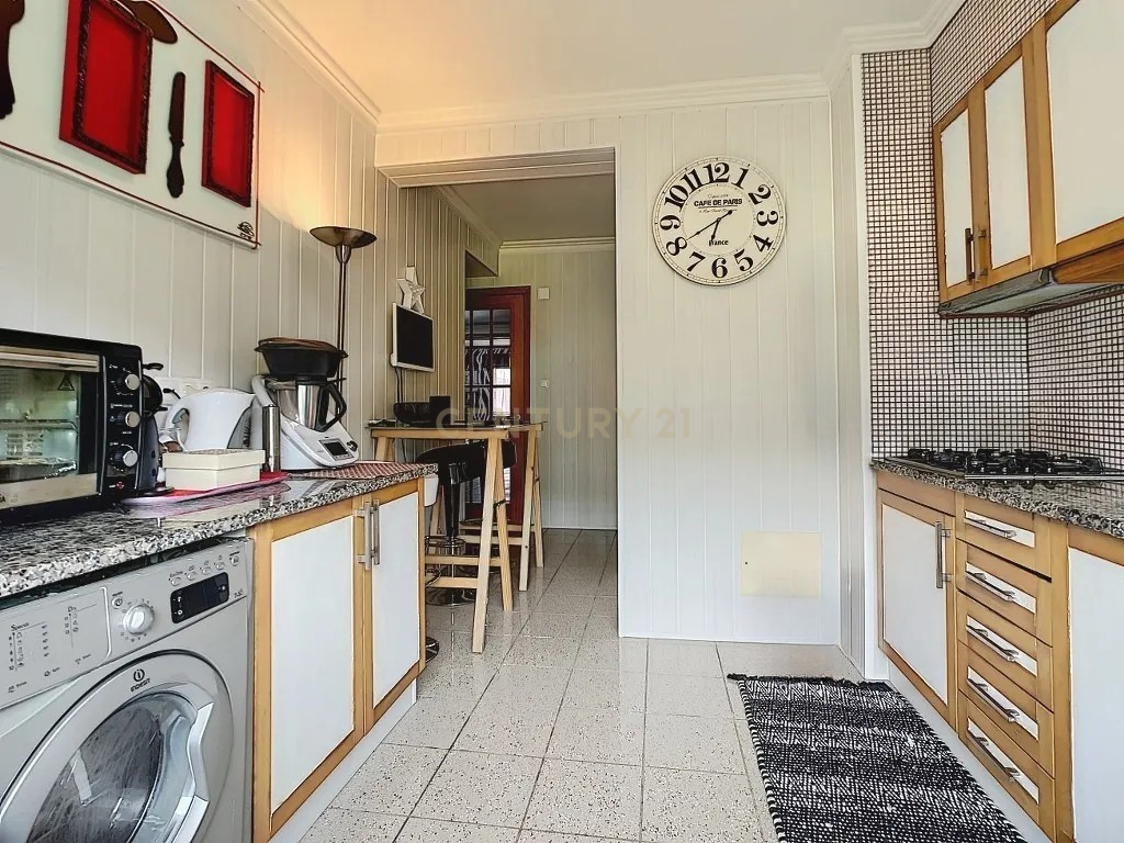 🏡 Apartamento T3 com Suíte e Ar Condicionado – Condomínio Privado Paim - Image 10