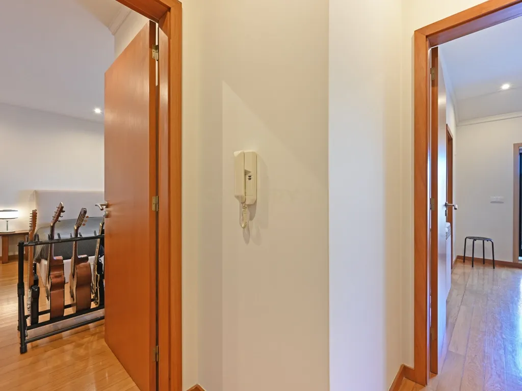 Apartamento Duplex T2+2 com 2 Suites e Terraço privativo em Canidelo - Image 14