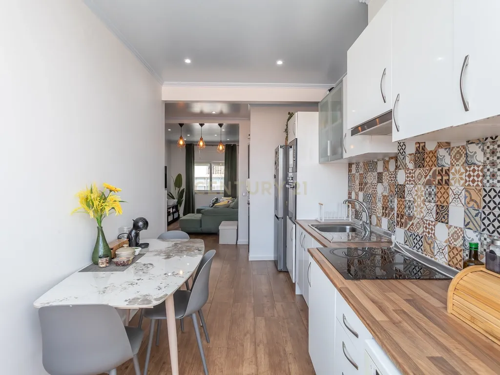 Apartamento Renovado em Vila Franca de Xira, Lisboa - Image 8