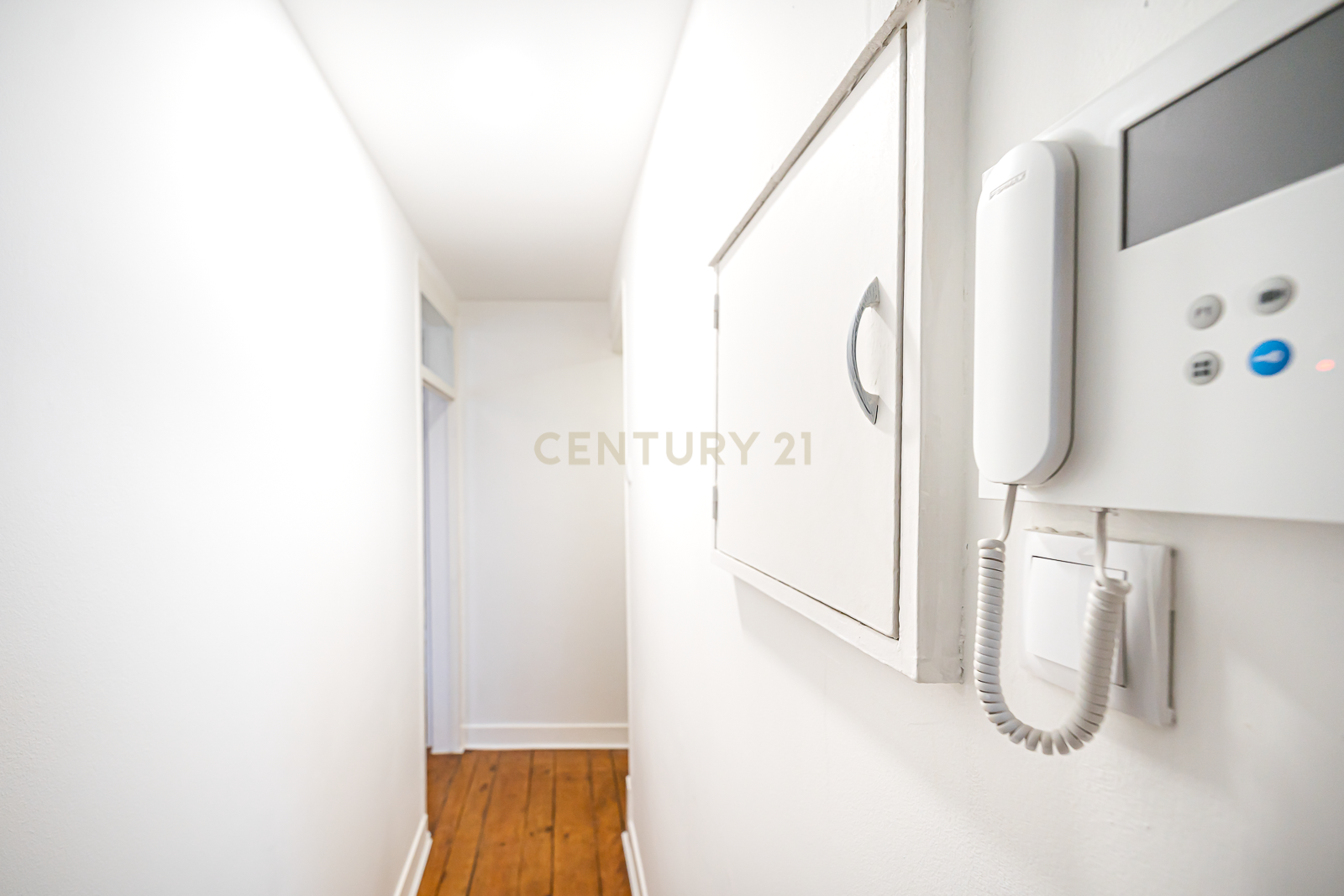 Fotografia 4 de Apartamento T2 para Arrendamento – Rua São João da Mata, Lisboa
