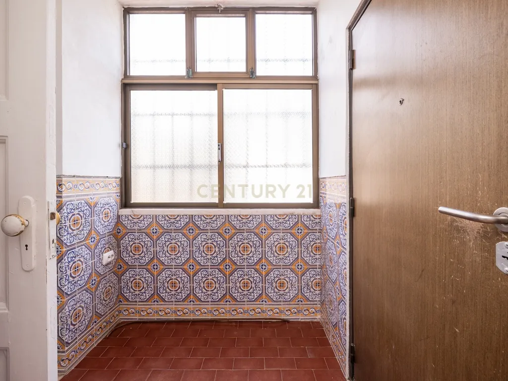 Apartamento T3+1 com varanda | Rua Guerra Junqueiro, Coimbra - Image 9