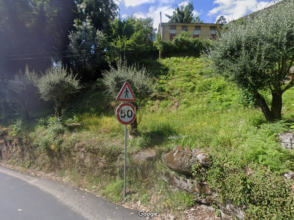 Terreno com Projeto Aprovado no Gerês – Vistas Incríveis para a Albufeira da Caniçada - Image 4