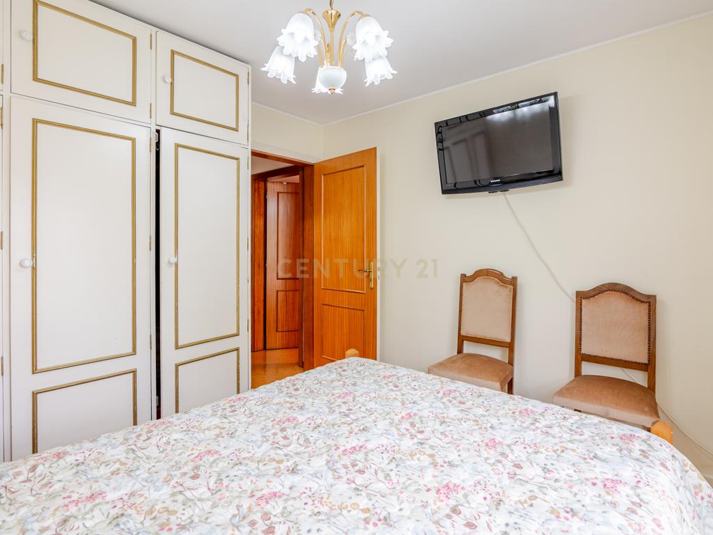 Apartamento T2 na Senhora da Hora, Matosinhos - Image 15
