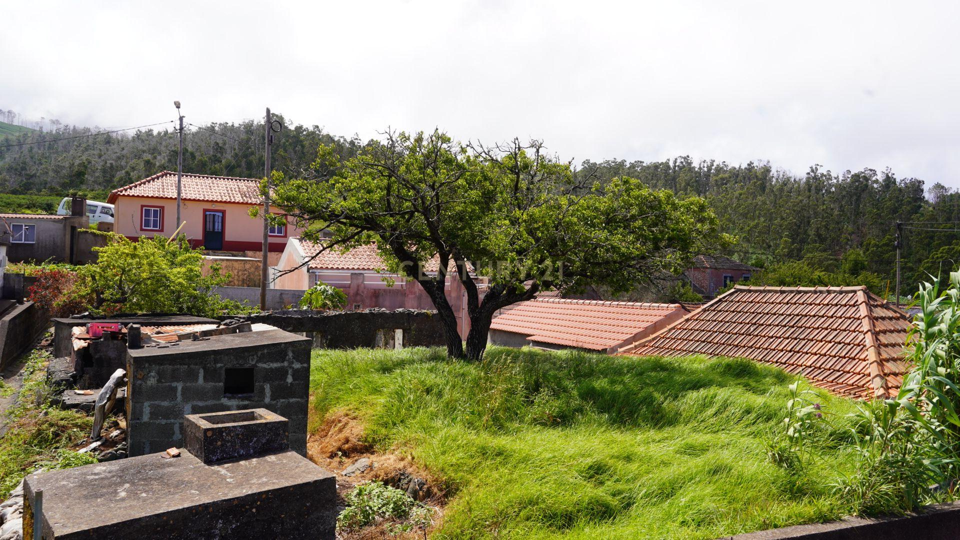 Fotografia 9 de Casa em Ruínas com Vista Montanha em Ponta do Pargo, Madeira + Garagem 40m²