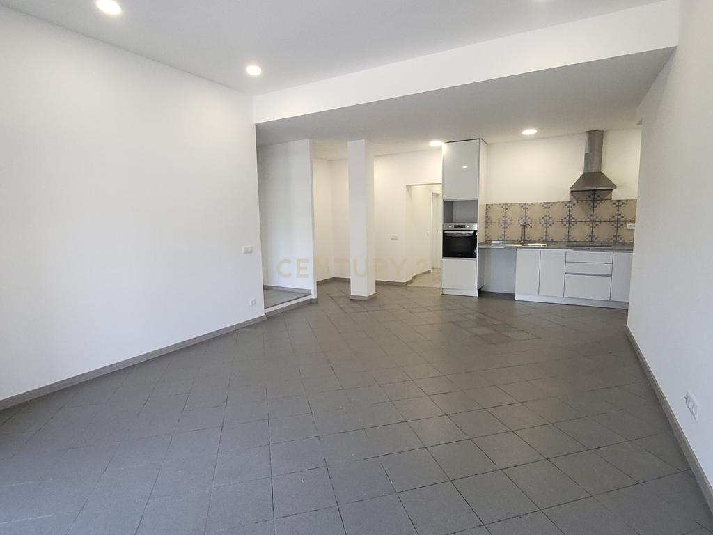 Arrendamento de apartamento T2 renovado com suite - Cova do Ouro - Coimbra - Image 5
